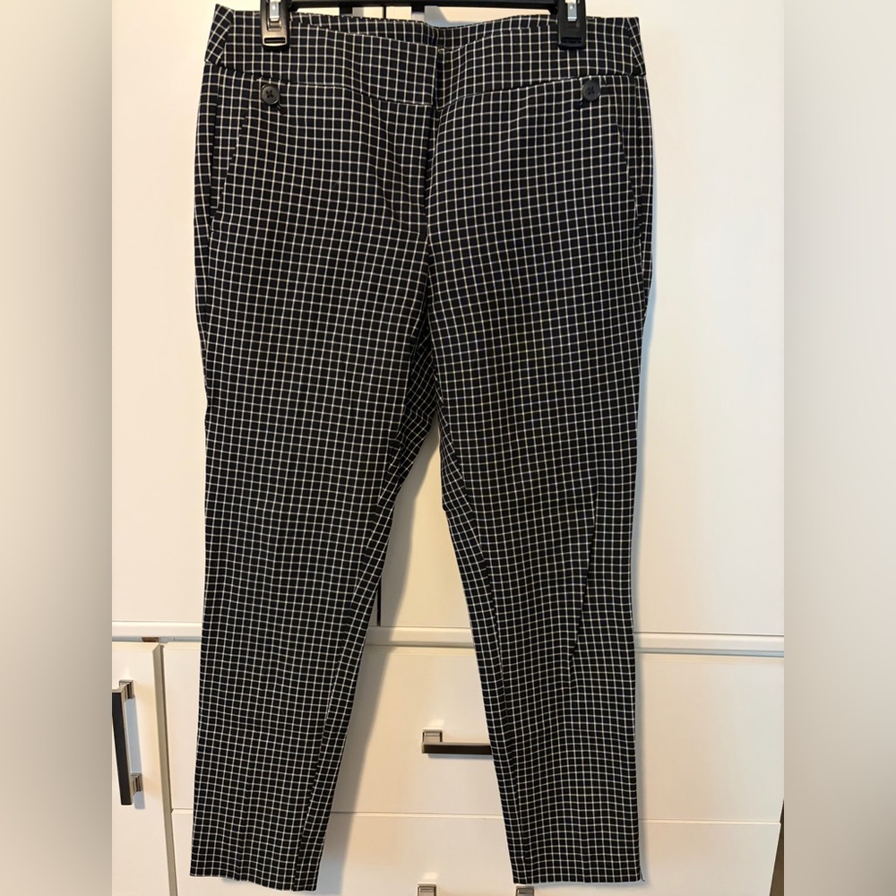 Woman’s Calvin Klein Checkered Black White Casual Pants Size 10